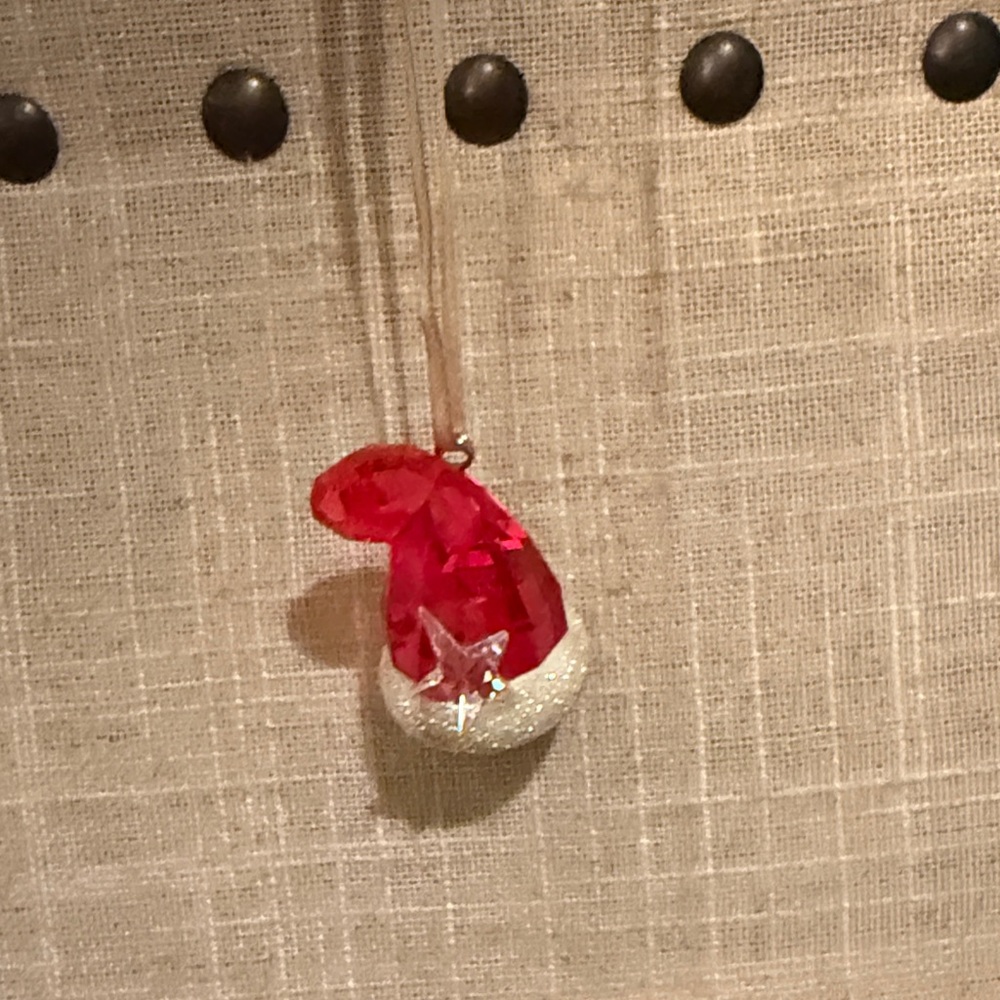 Vintage Swarovski Santa Hat ornament excellent condition 944873